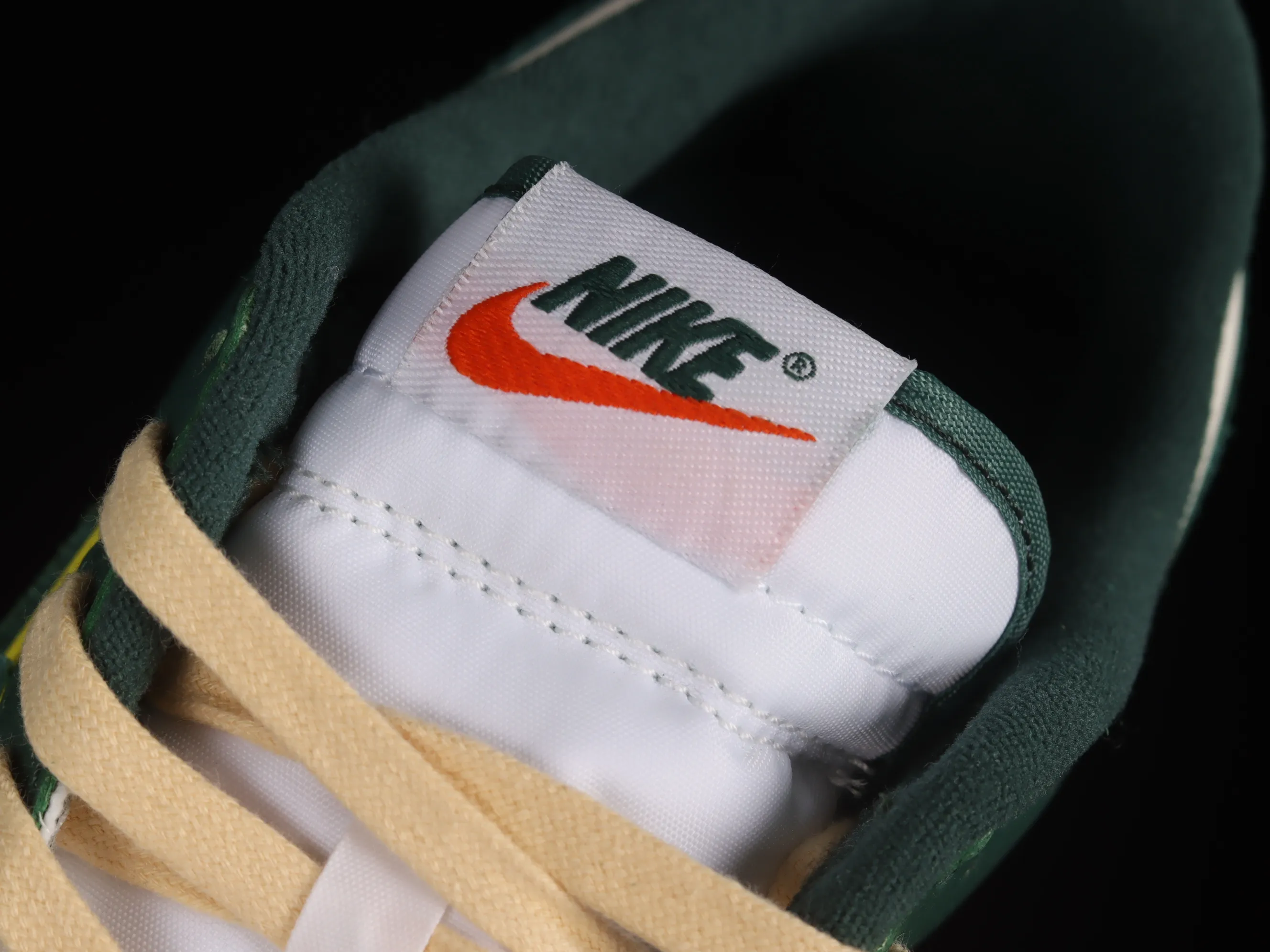 All Categories Nk SB Dunk Series Nk SB Dunk Low Low-top sneakers Nk Dunk Low SE "Noble Green" Classic Brazilian color SB low-top sports and leisure sneakers FD0350-133